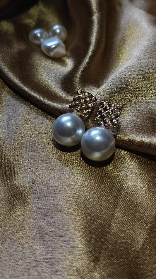 Vintage Luxe Pearl Stud Earrings