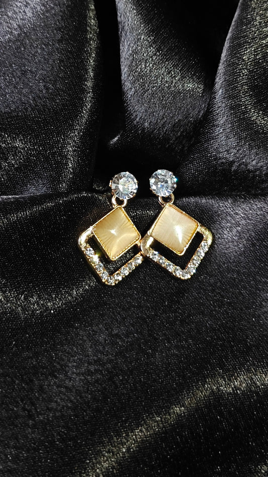 Golden Glimmer Geometric Drop Earrings