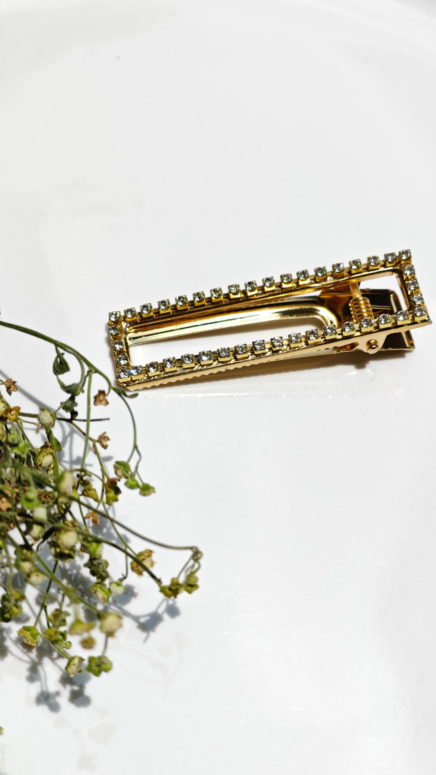 Elegant Pearl & Gem Hair Clip - Randomly any 2