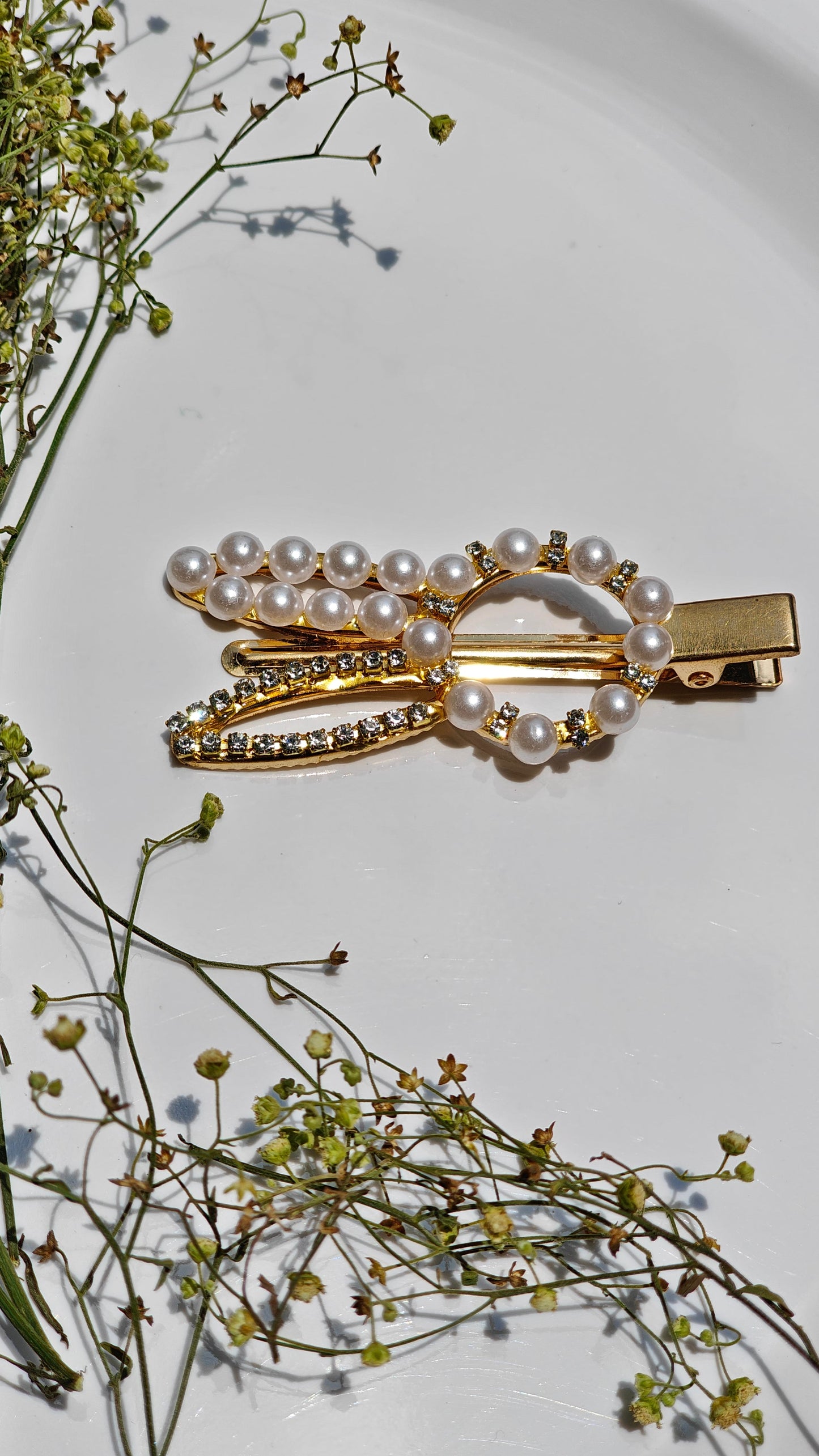 Elegant Pearl & Gem Hair Clip - Randomly any 2